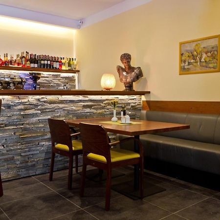 Hotel Hermes Karniów Zewnętrze zdjęcie