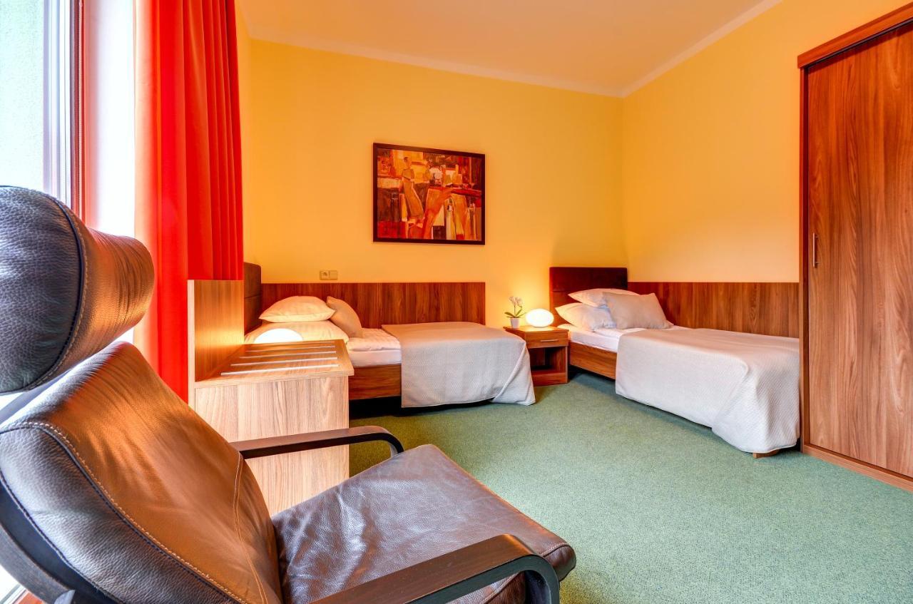 Hotel Hermes Karniów Zewnętrze zdjęcie