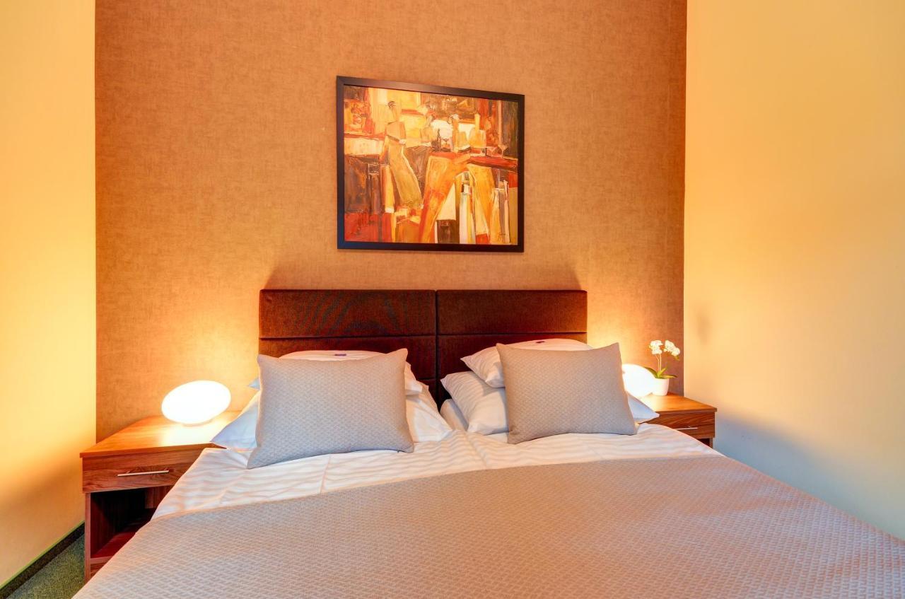 Hotel Hermes Karniów Zewnętrze zdjęcie