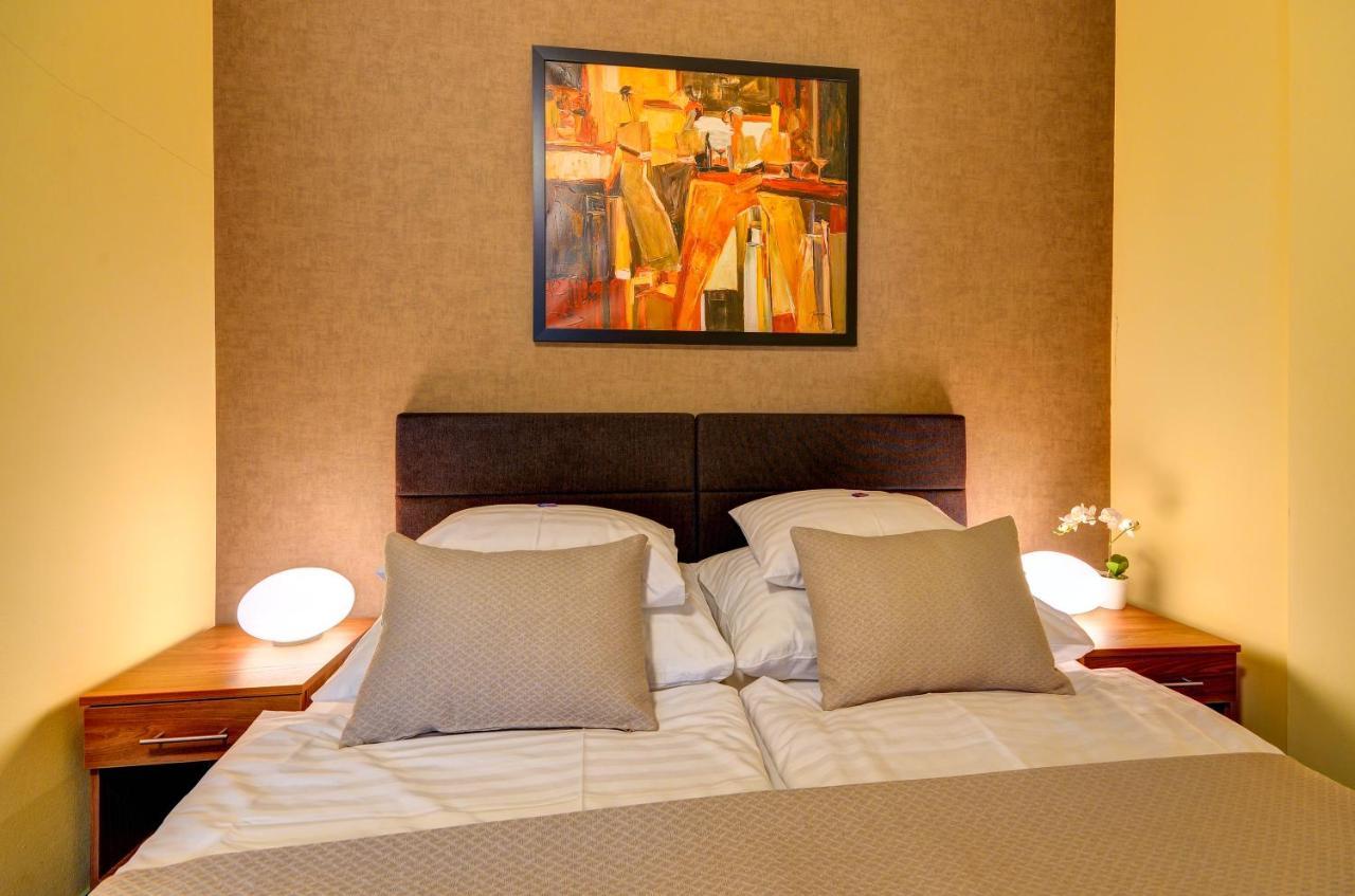 Hotel Hermes Karniów Zewnętrze zdjęcie