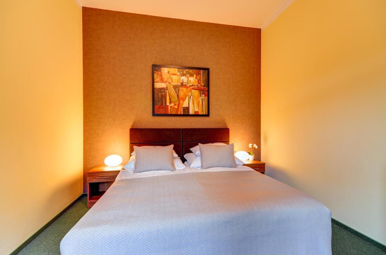 Hotel Hermes Karniów Zewnętrze zdjęcie